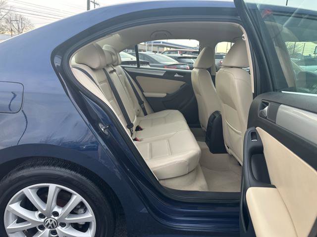 Used 2014 Volkswagen Jetta SE FWD image 16