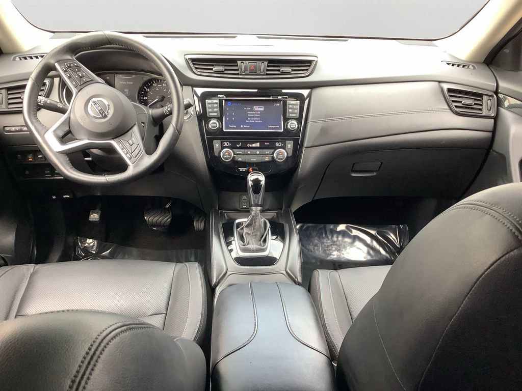 Used 2017 Nissan Rogue SL image 16