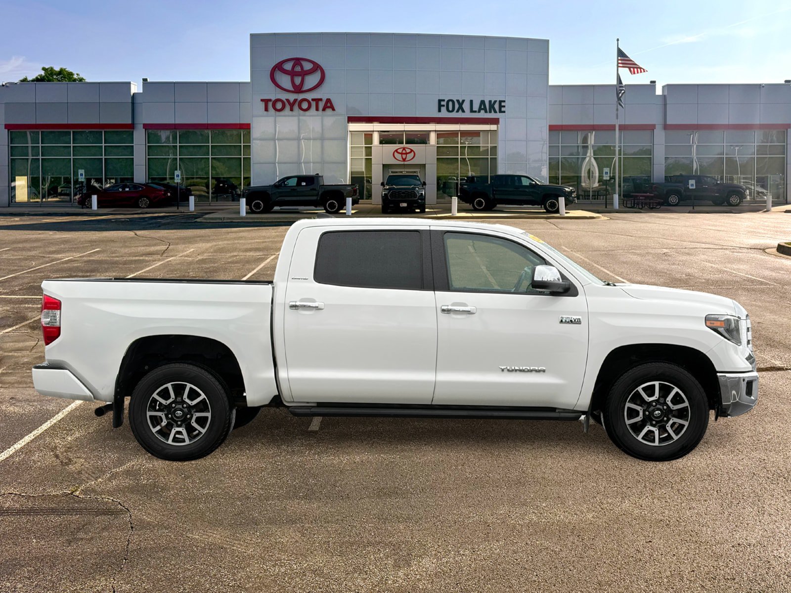 Used 2020 Toyota Tundra Limited w/ Limited Premium Package AWD/4WD image 6