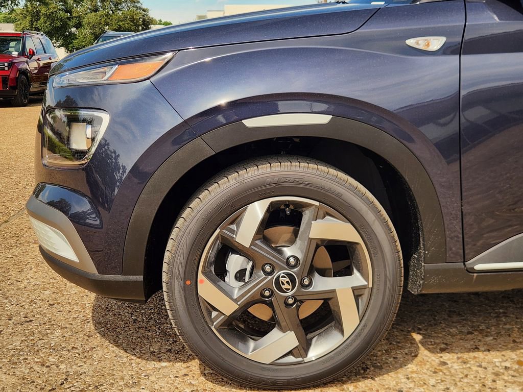 New 2026 Hyundai Venue SEL FWD image 6