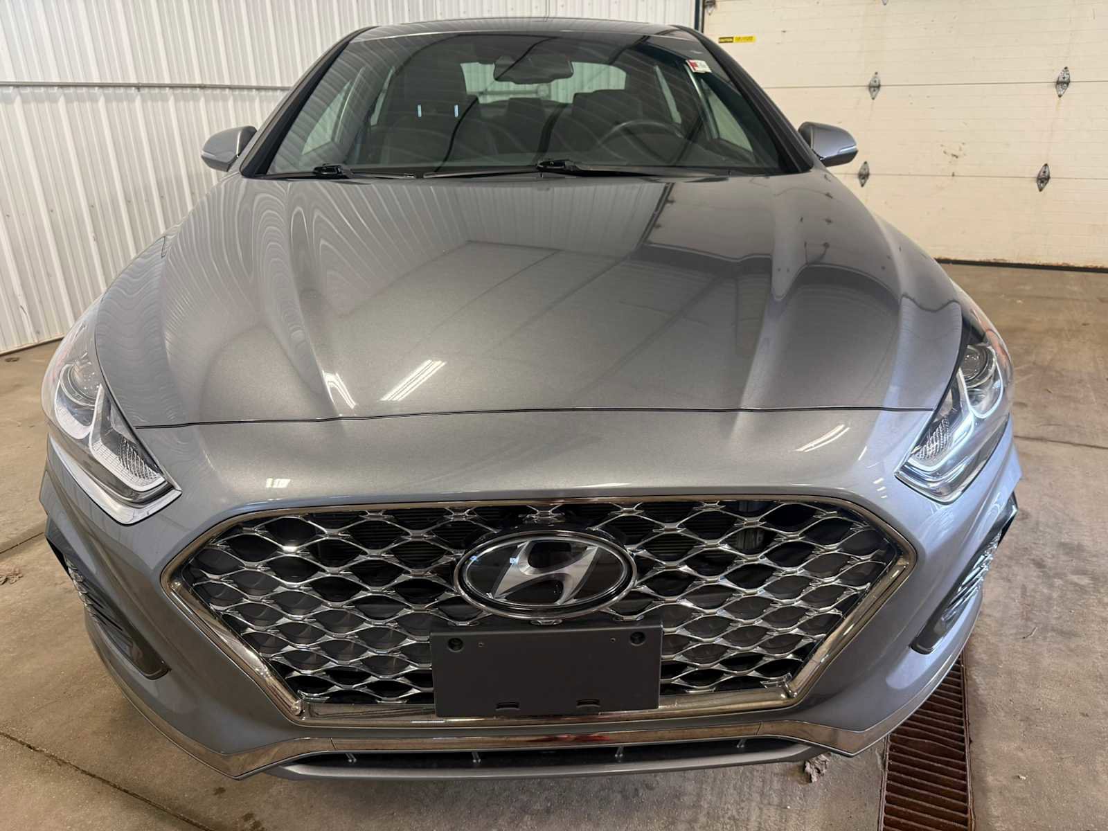 Used 2019 Hyundai Sonata Sport w/ Tech Package 03 FWD image 3