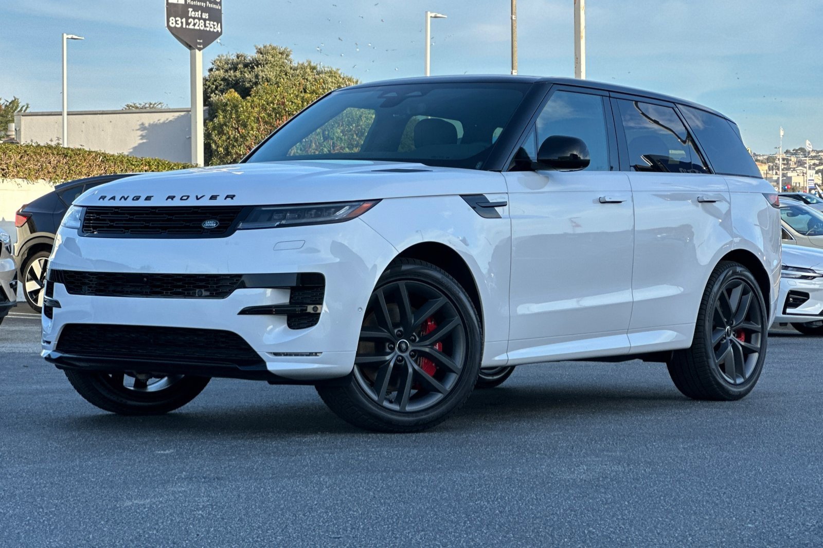 New 2025 Land Rover Range Rover Sport Dynamic SE