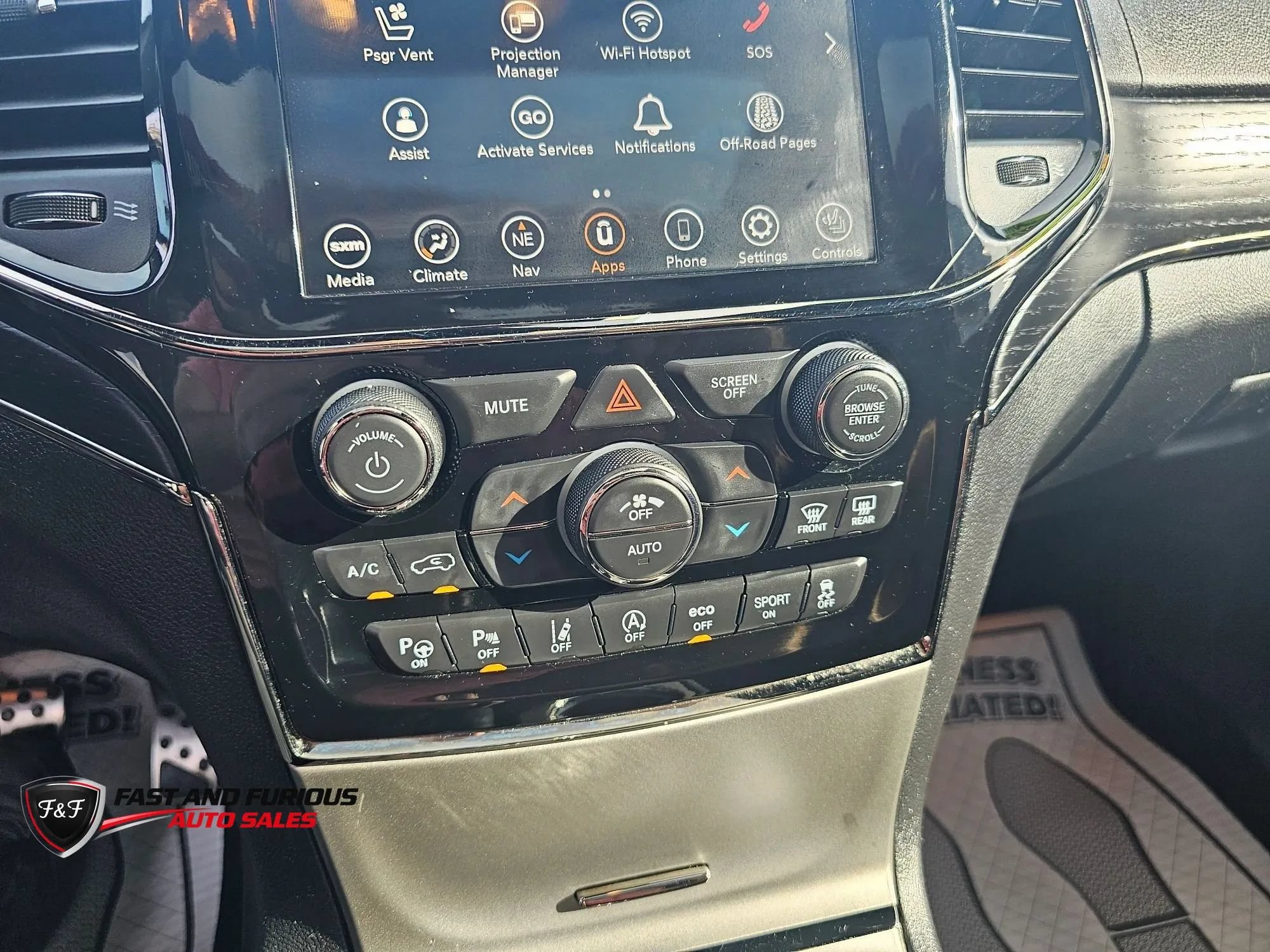 Used 2021 Jeep Grand Cherokee High Altitude AWD/4WD image 25