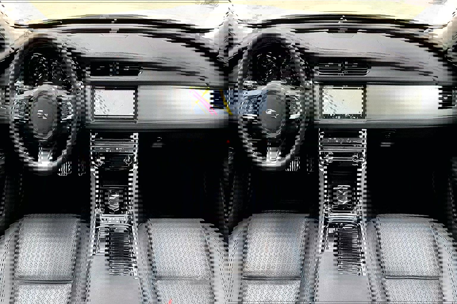 Used 2019 Jaguar XF Prestige image 16