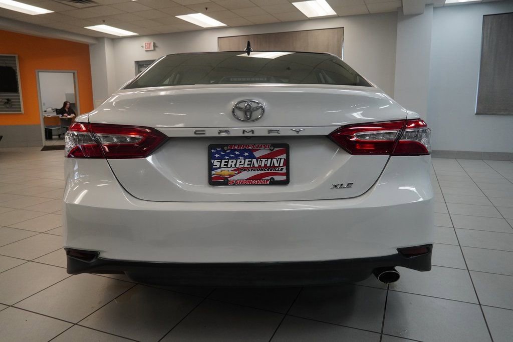 Used 2020 Toyota Camry XLE w/ Navigation Package image 17