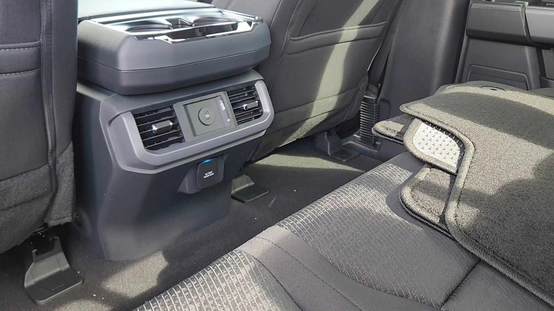 New 2026 Ford F150 XLT w/ Equipment Group 302A MID AWD/4WD image 16