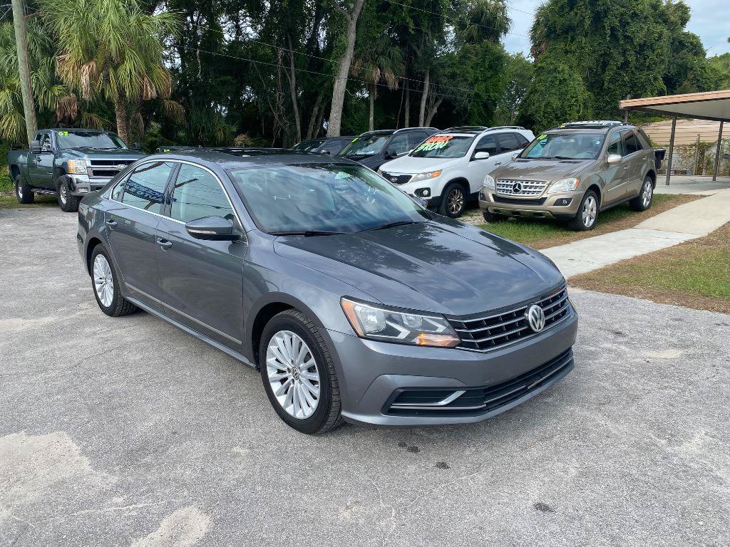 Used 2017 Volkswagen Passat 1.8T SE FWD image 5