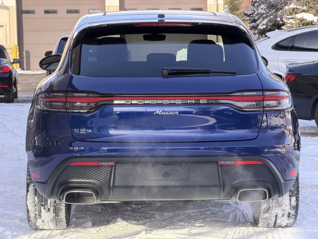 Used 2024 Porsche Macan BASE image 8