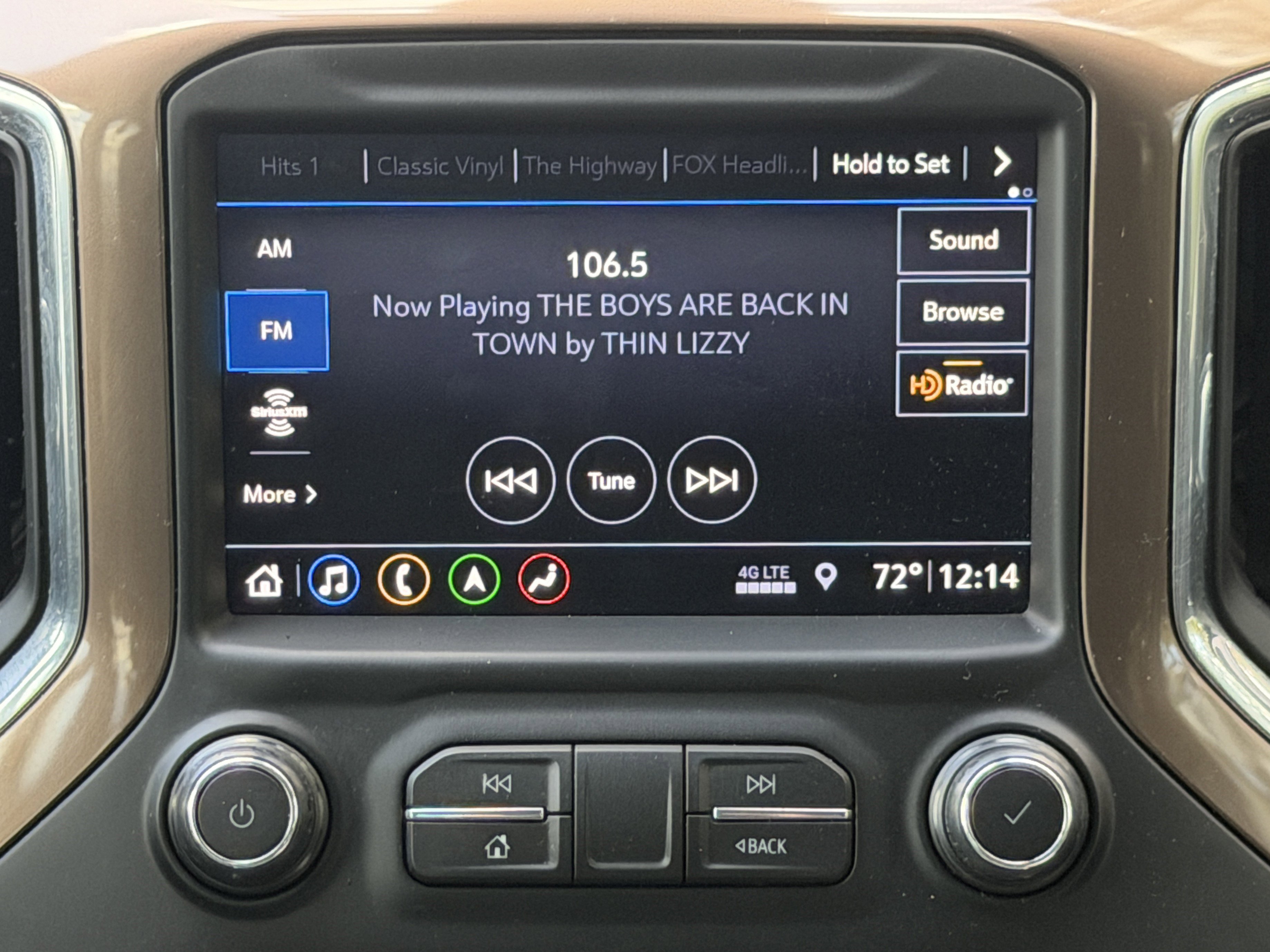 Used 2019 Chevrolet Silverado 1500 High Country w/ Technology Package image 14