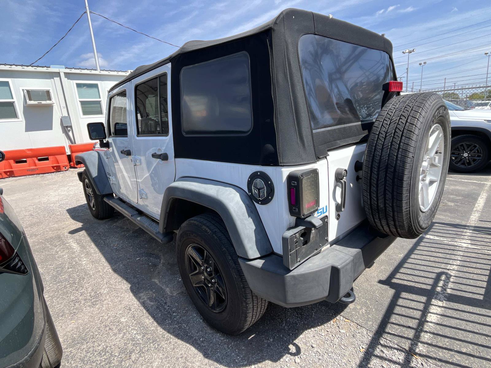 Used 2014 Jeep Wrangler Unlimited Sport w/ Quick Order Package 24S AWD/4WD image 8