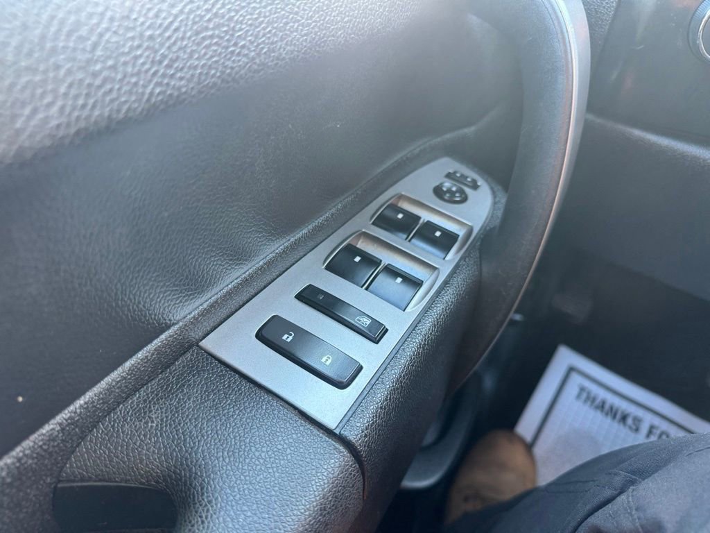 Used 2012 Chevrolet Silverado 1500 LT image 28