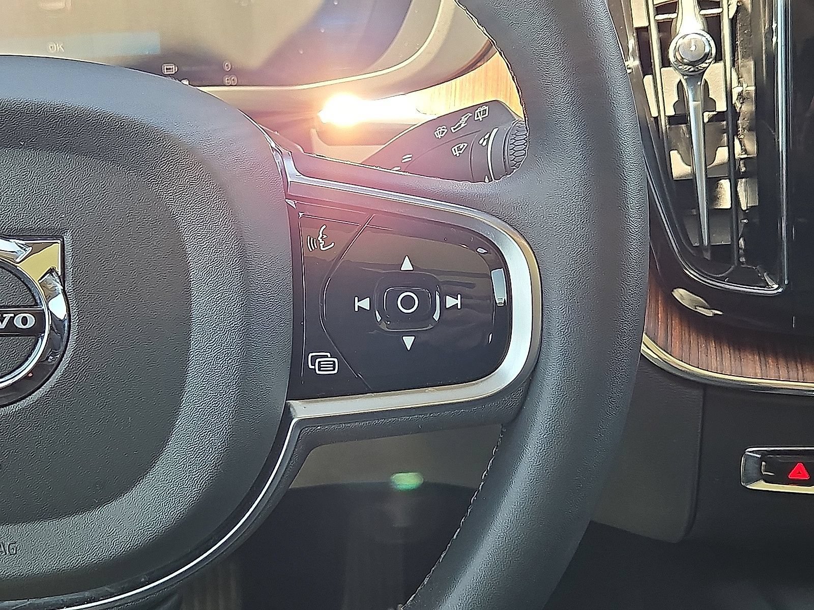 Used 2023 Volvo XC60 T8 Plus AWD/4WD image 20