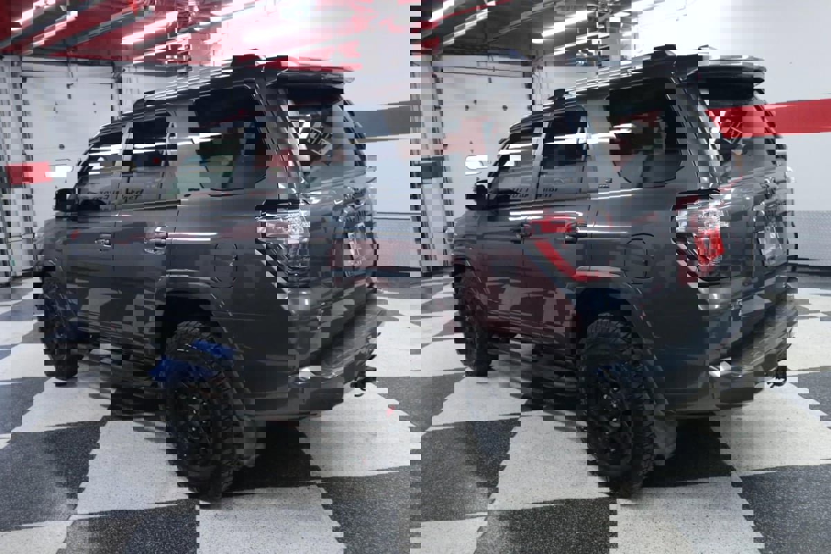 Used 2021 Toyota 4Runner SR5 Premium w/ Moonroof Package image 6