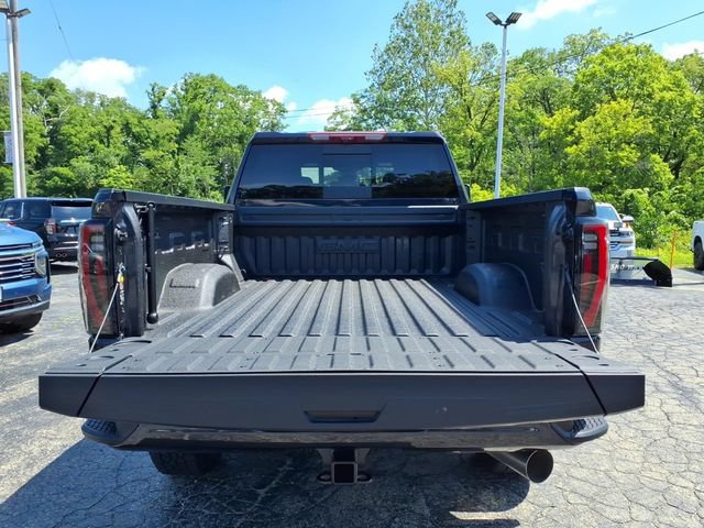 New 2026 GMC Sierra 2500 AT4 w/ Technology Package AWD/4WD image 25