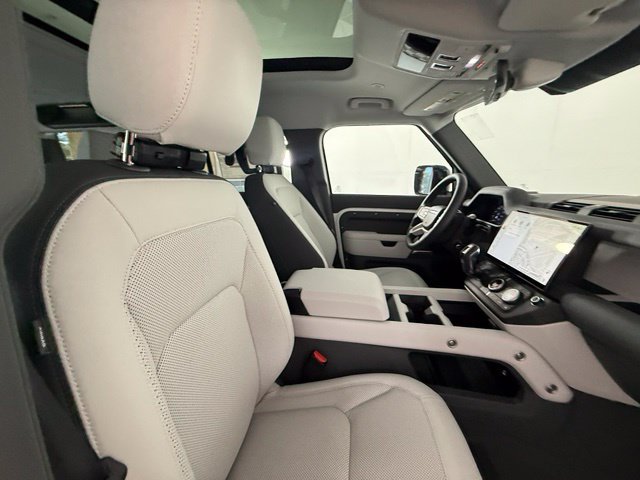 New 2026 Land Rover Defender 110 S AWD/4WD image 37
