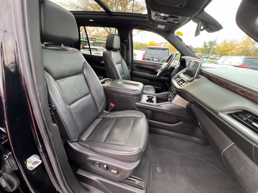 Used 2021 Chevrolet Tahoe LT w/ LT Signature Package AWD/4WD image 32
