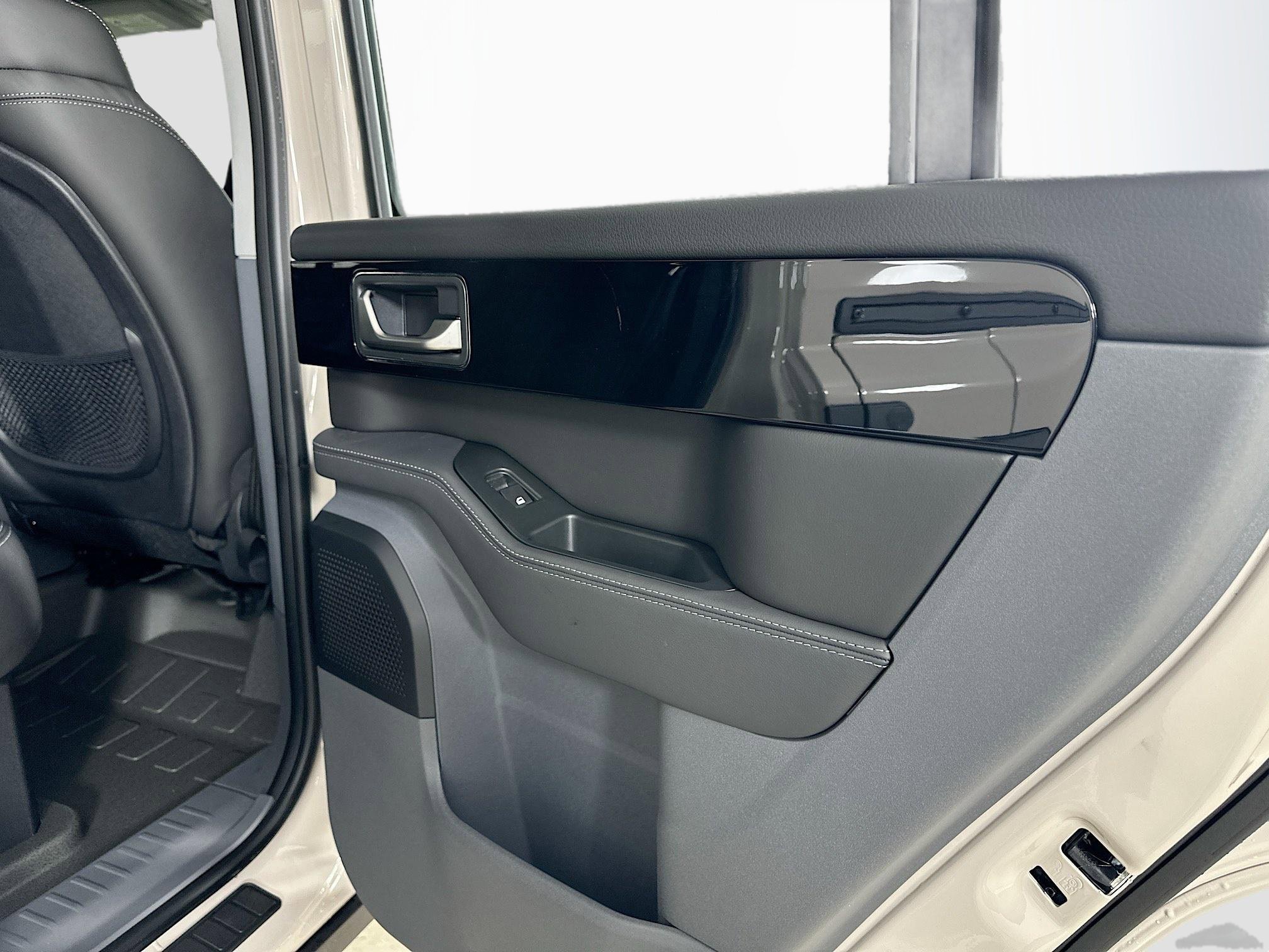 New 2026 INEOS Grenadier Fieldmaster Edition image 44