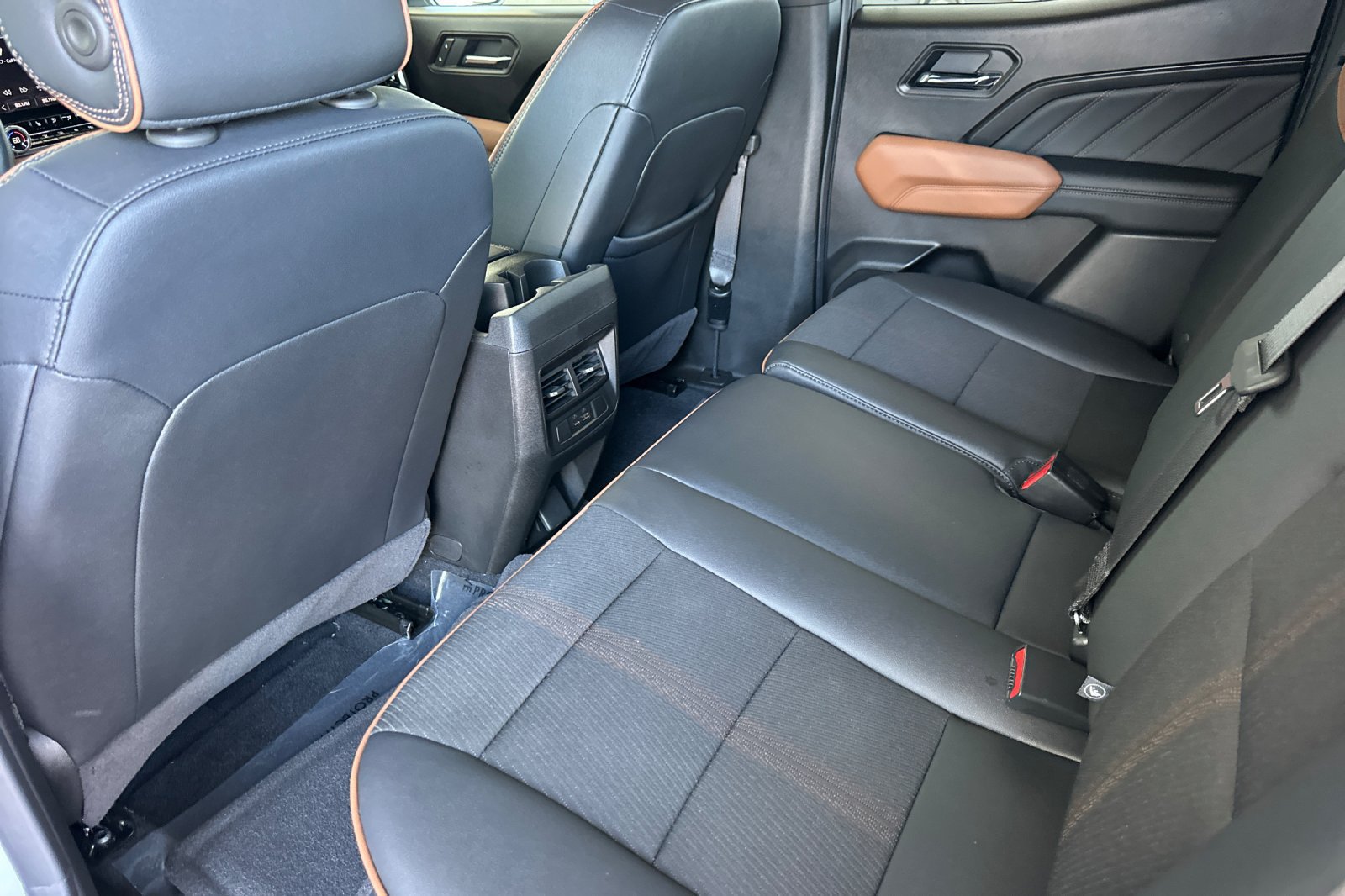 Certified 2026 GMC Canyon AT4 AWD/4WD image 14