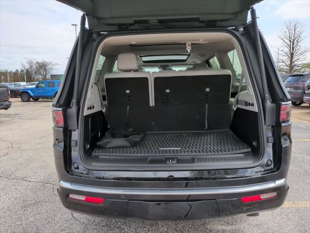 Certified 2024 Jeep Wagoneer Series II w/ Premium Group I image 11