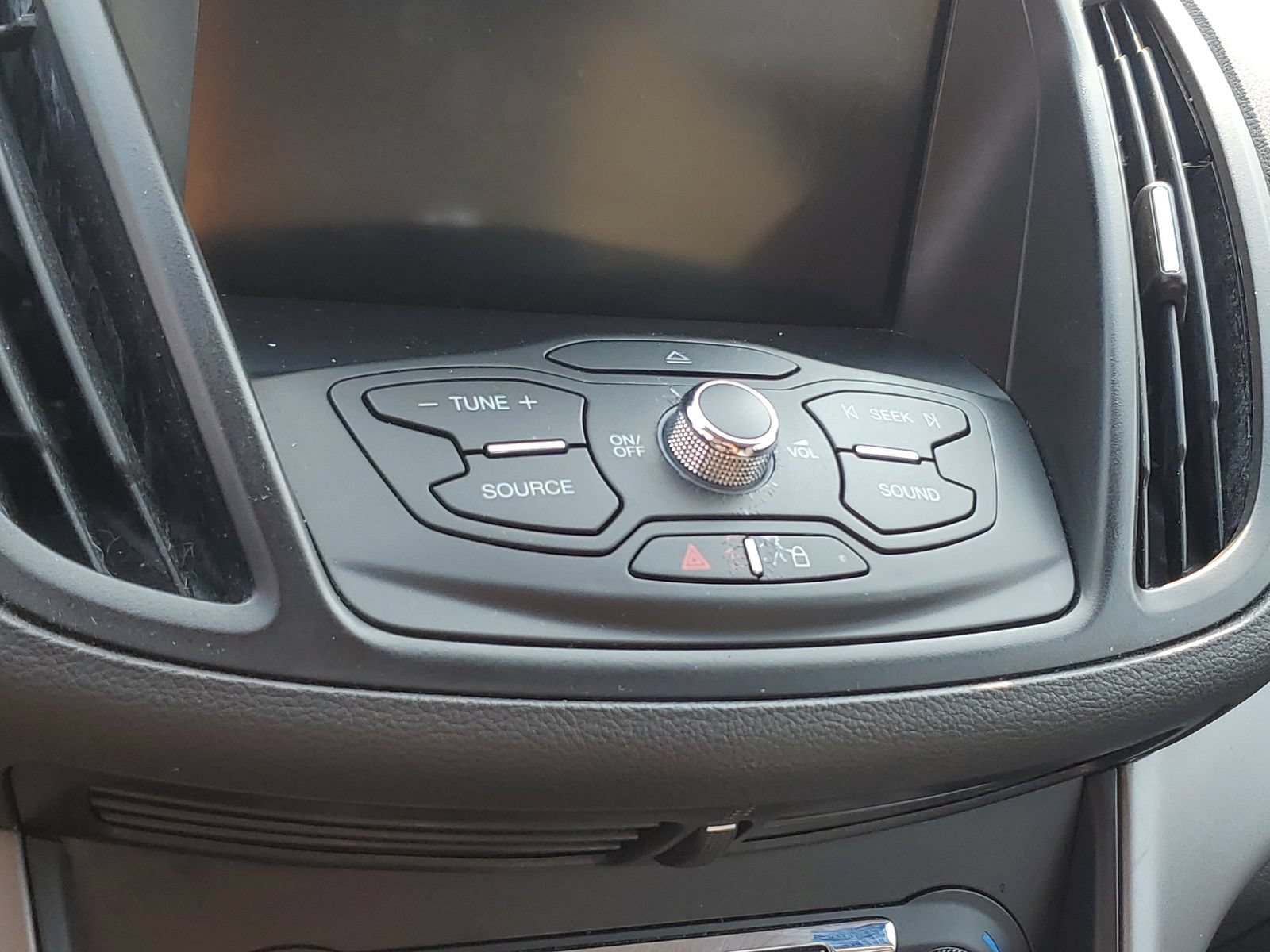 Used 2014 Ford Escape SE w/ Equipment Group 201A FWD image 28