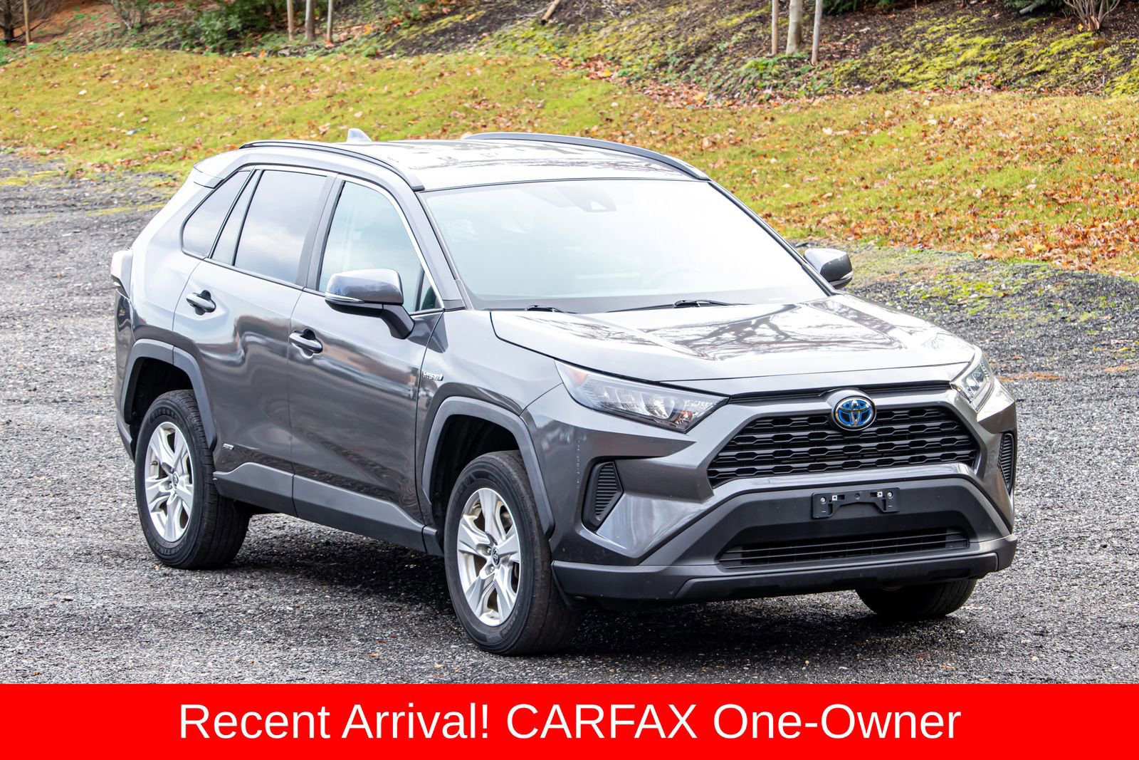 Used 2021 Toyota RAV4 LE image 12