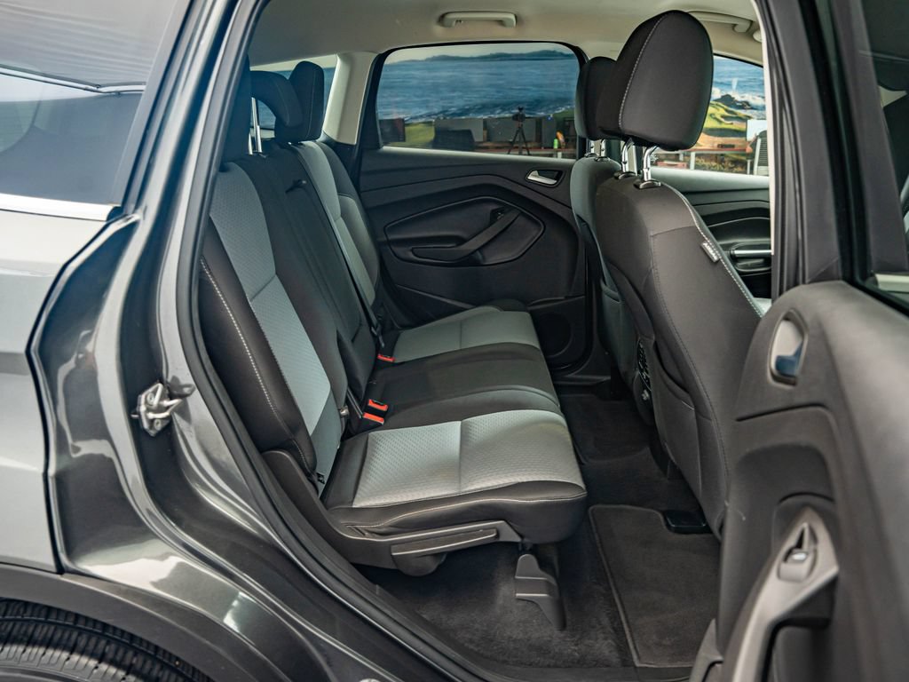 Used 2017 Ford Escape SE FWD image 33
