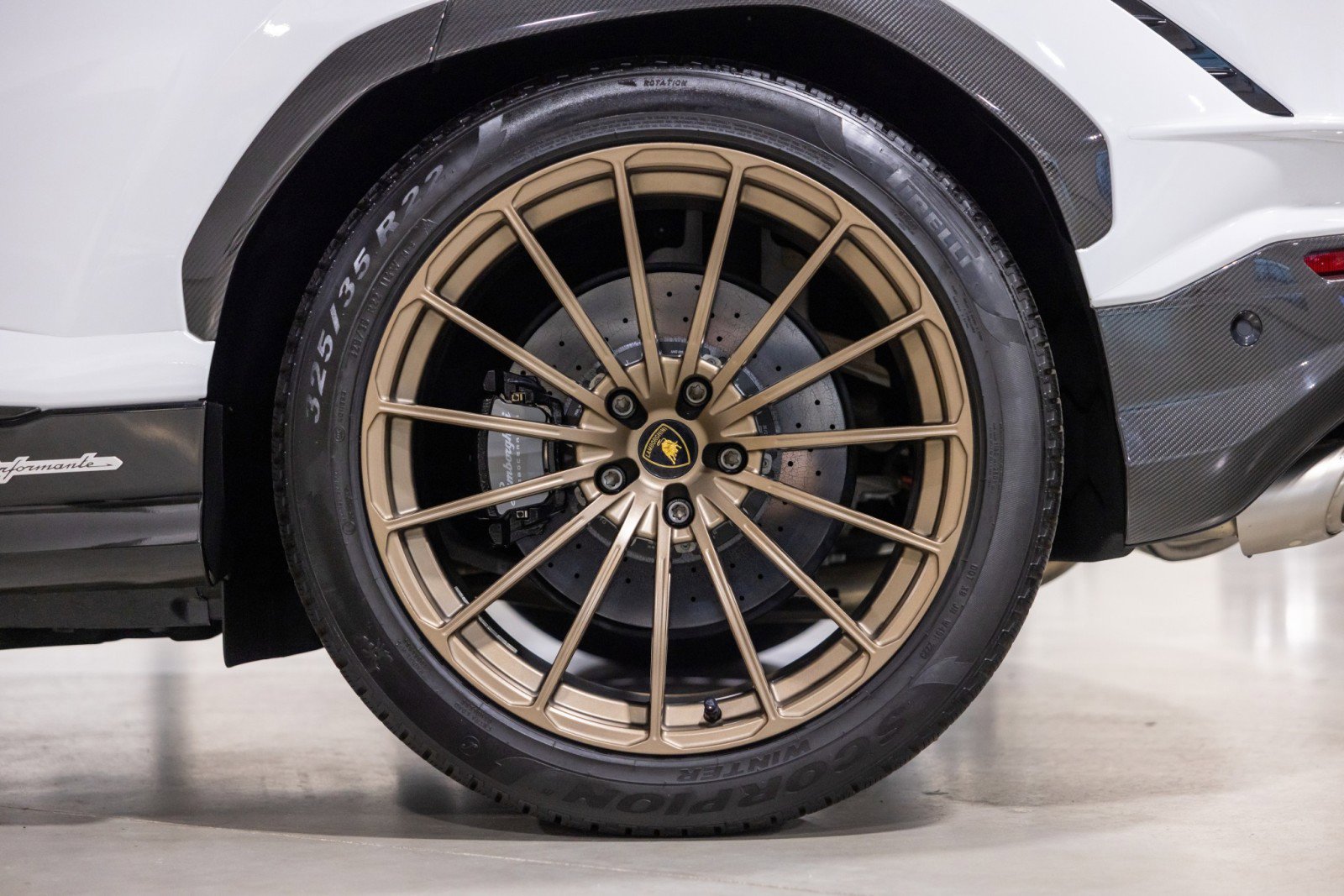 Used 2023 Lamborghini Urus Performante image 21