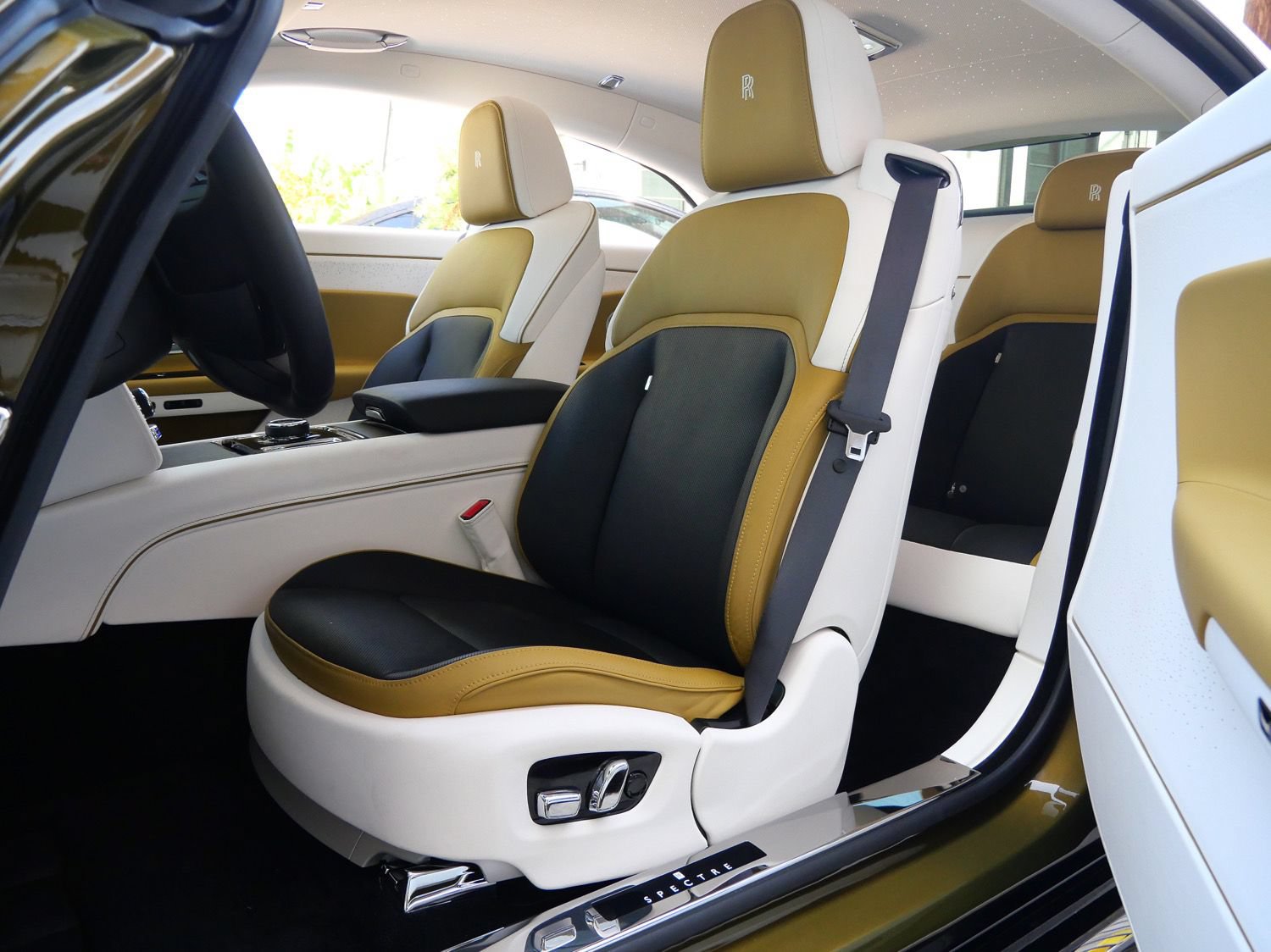 Certified 2024 Rolls-Royce Spectre w/ Spectre Launch Package AWD/4WD image 26