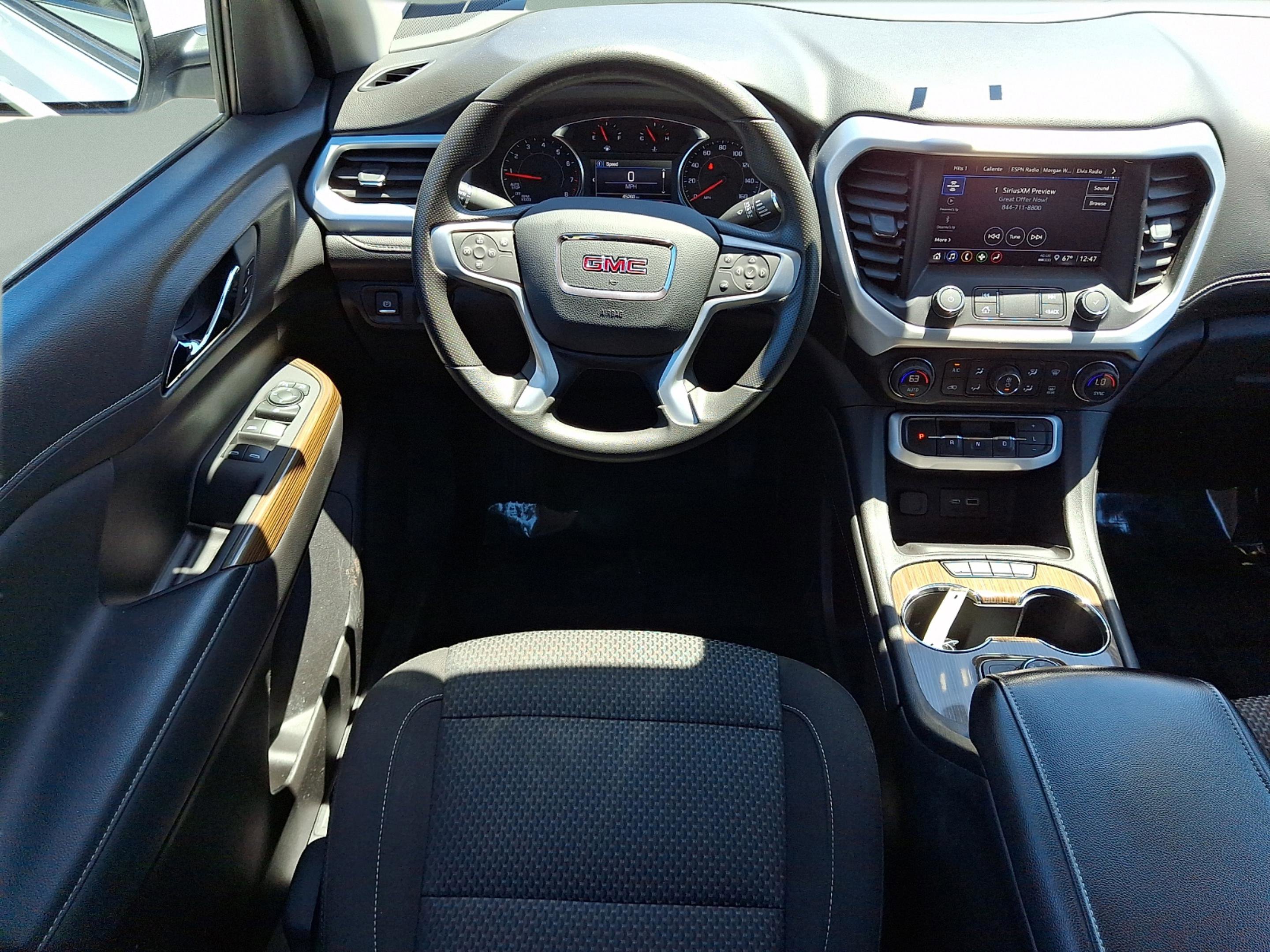 Used 2023 GMC Acadia SLE FWD image 9