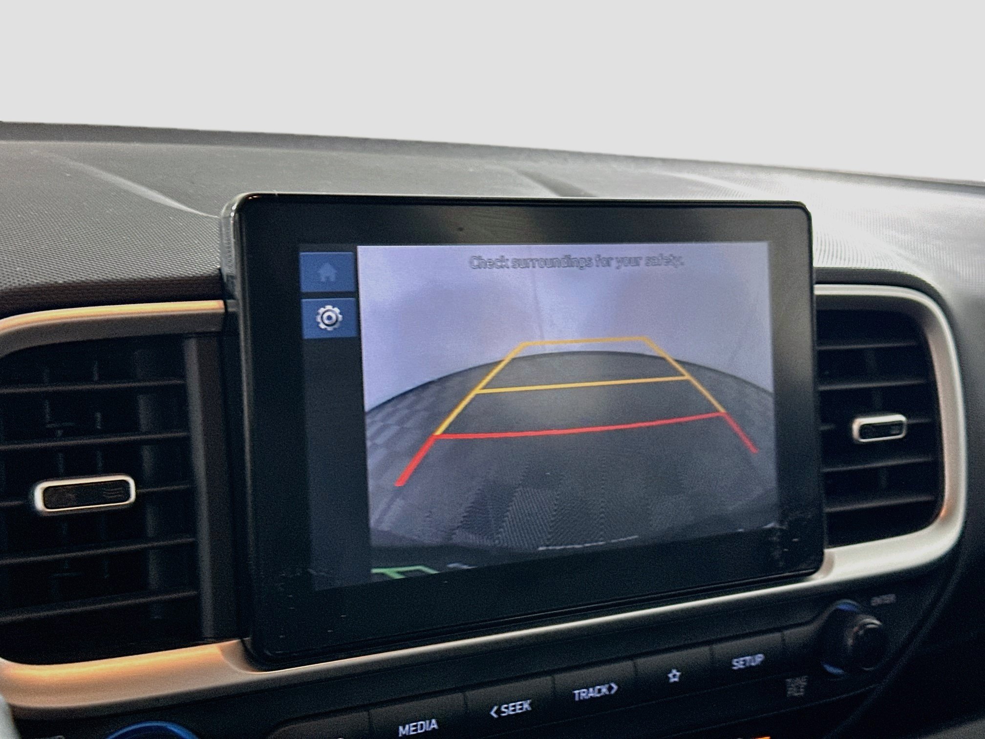 Used 2025 Hyundai Venue SEL FWD image 22
