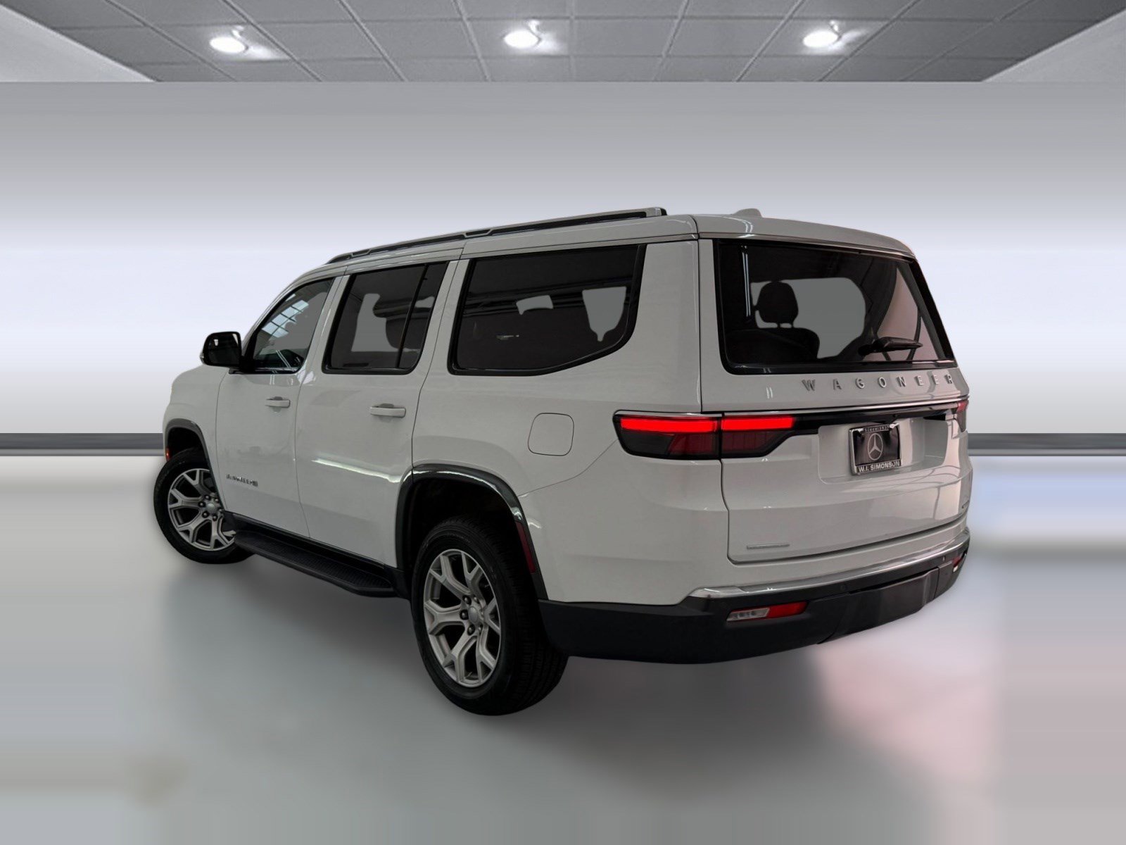 Used 2022 Jeep Wagoneer Series II AWD/4WD image 3