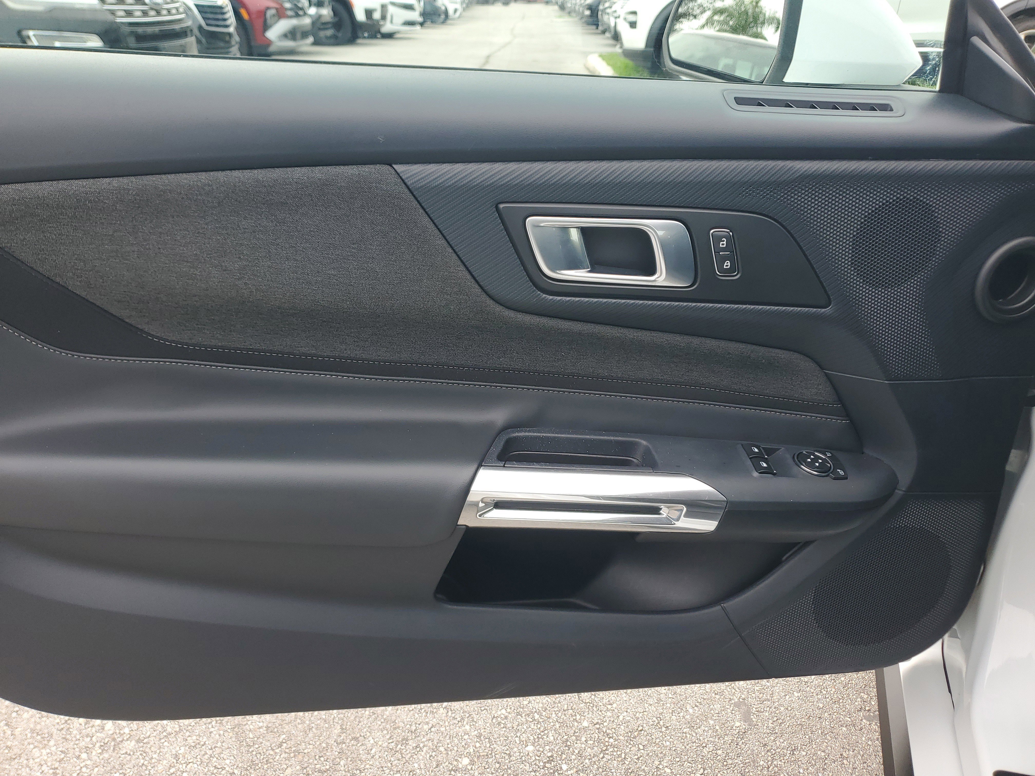 Used 2024 Ford Mustang Coupe image 24