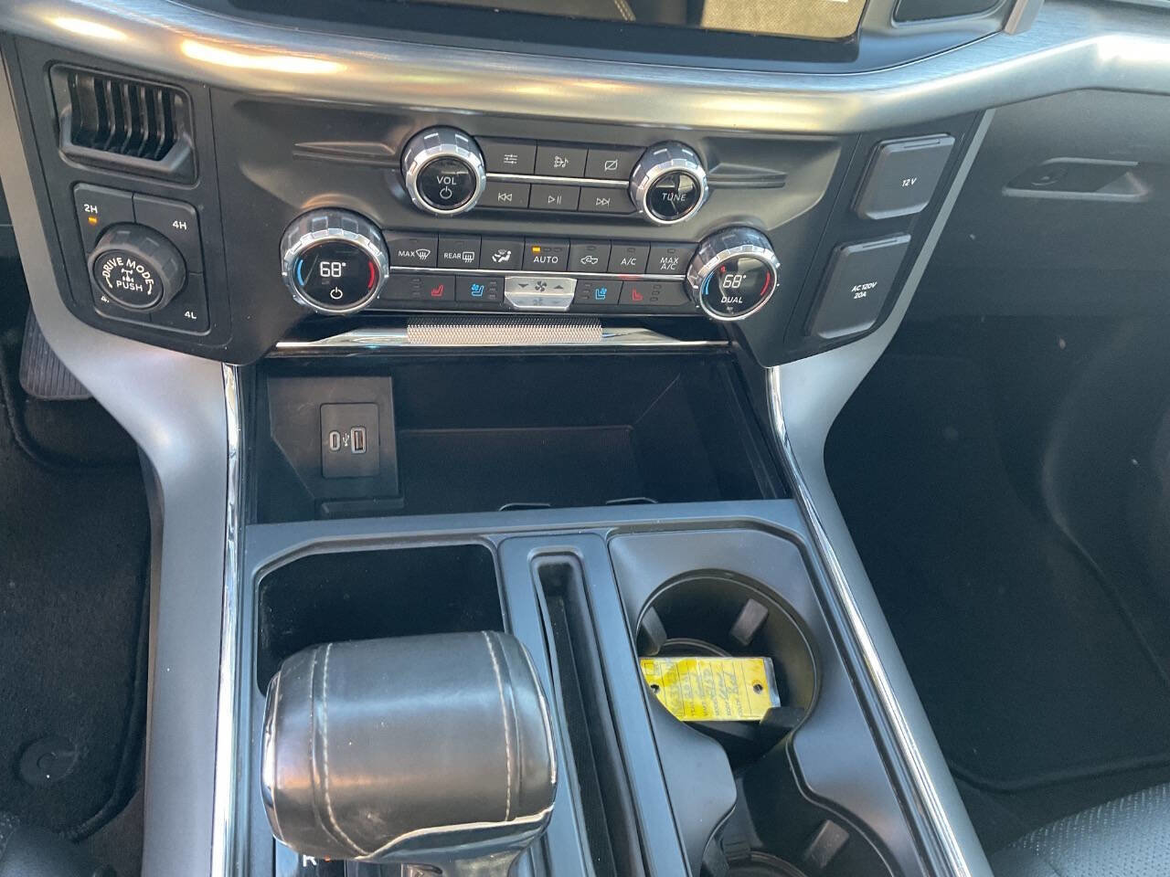 Used 2021 Ford F150 Lariat image 18