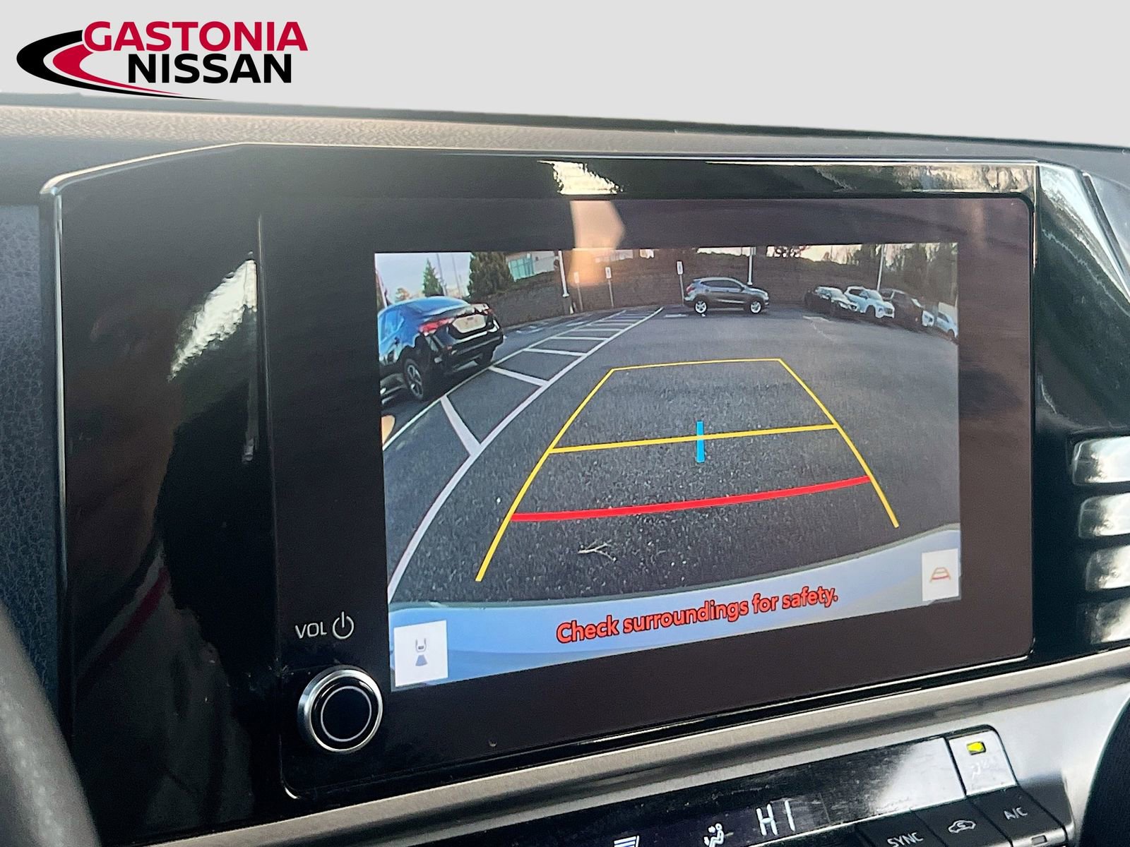 Used 2025 Toyota Camry LE image 17