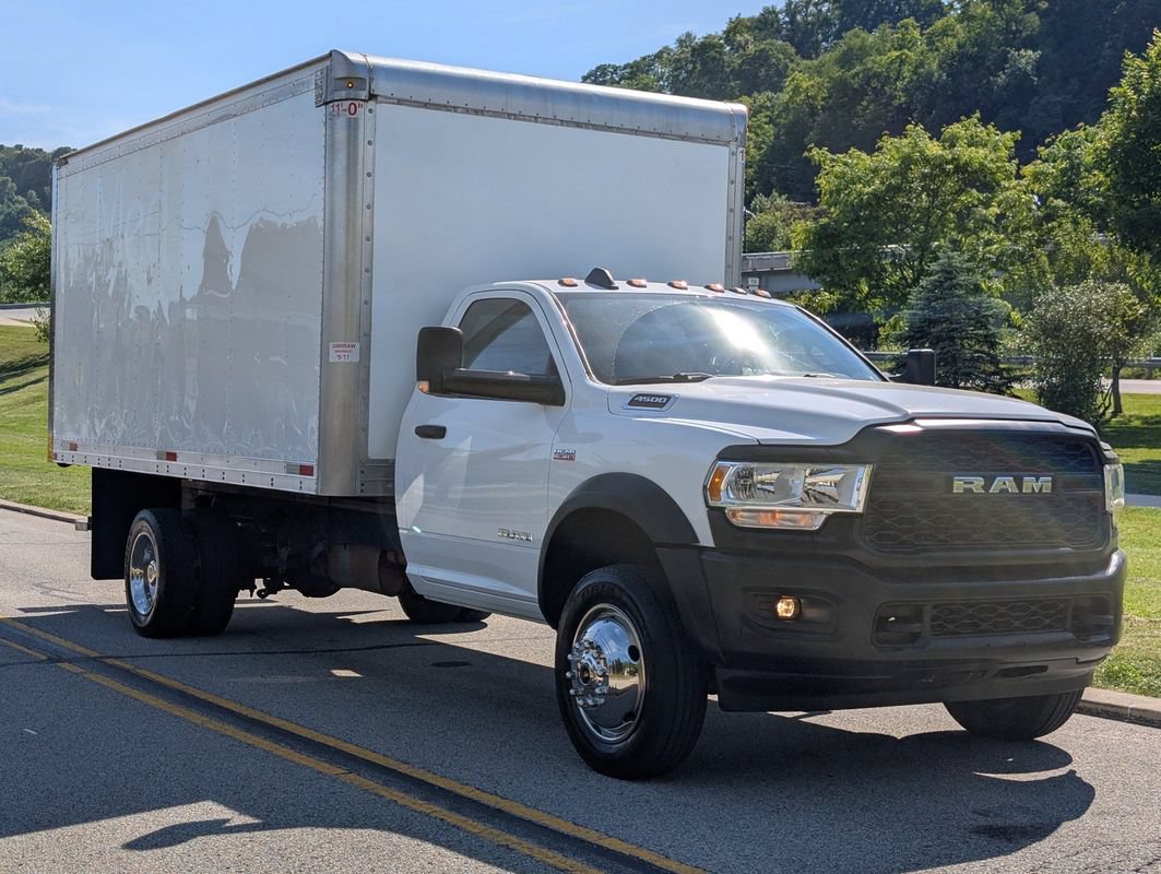 Used 2022 RAM 4500 Tradesman RWD image 2