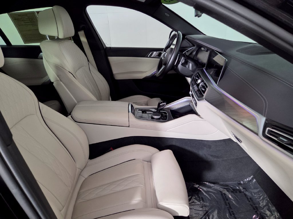 Used 2023 BMW X6 xDrive40i w/ M Sport Package AWD/4WD image 31