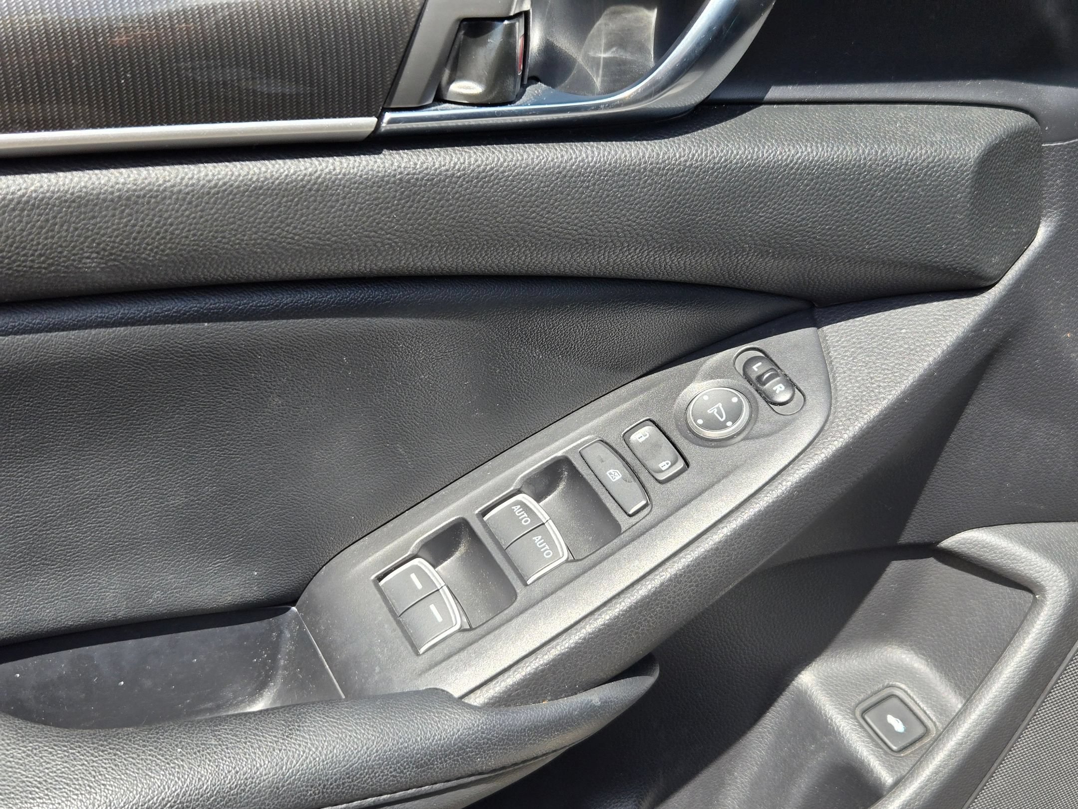 Used 2021 Honda Accord Sport Special Edition image 11