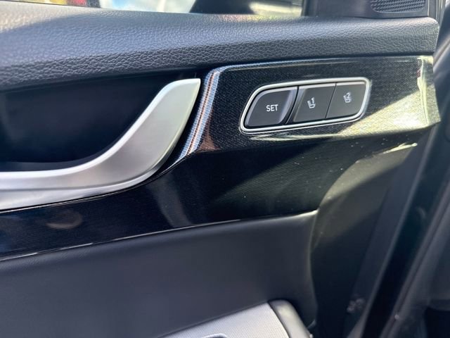 Certified 2022 Hyundai Palisade Limited w/ Cargo Package image 10