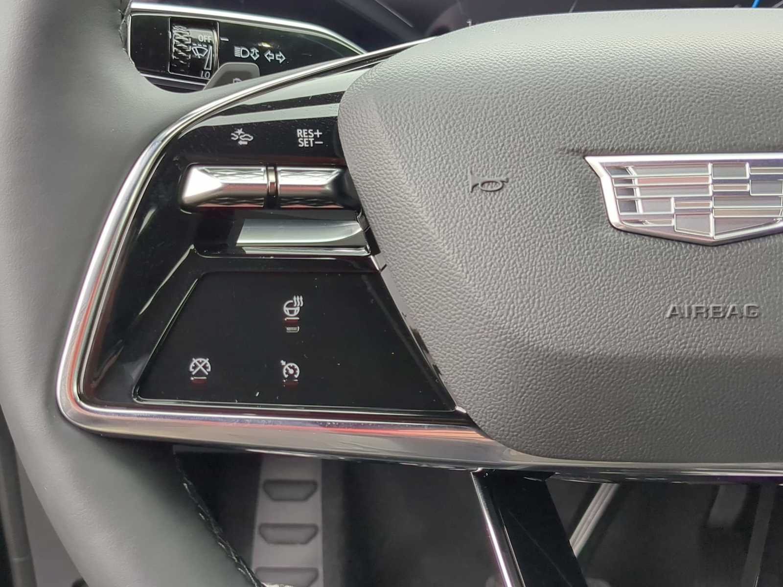 Certified 2024 Cadillac Lyriq Luxury AWD/4WD image 10