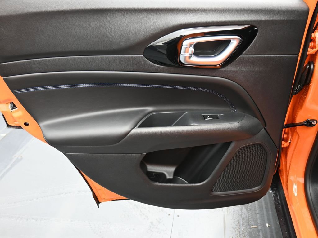 New 2026 Jeep Compass Latitude image 12