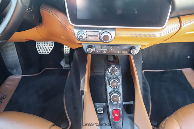 Used 2019 Ferrari Portofino image 35