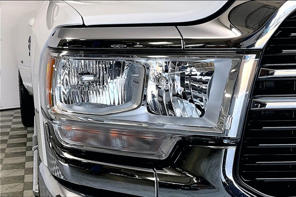 Used 2020 RAM 3500 Big Horn image 28