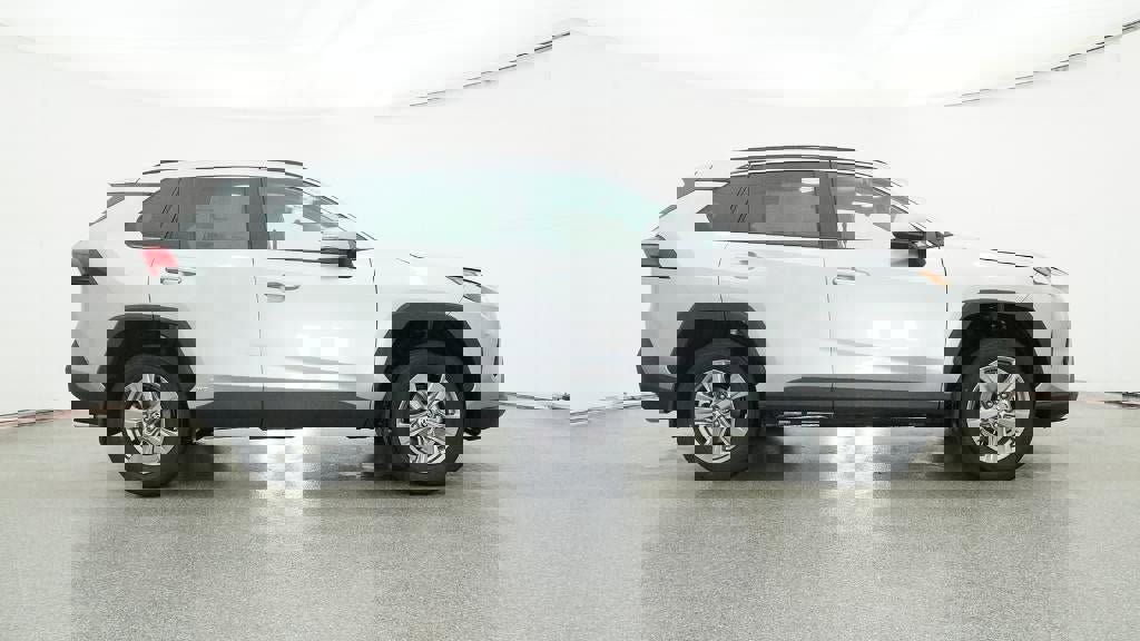 New 2025 Toyota RAV4 XLE image 27
