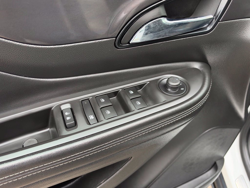 Used 2019 Buick Encore Preferred FWD image 15