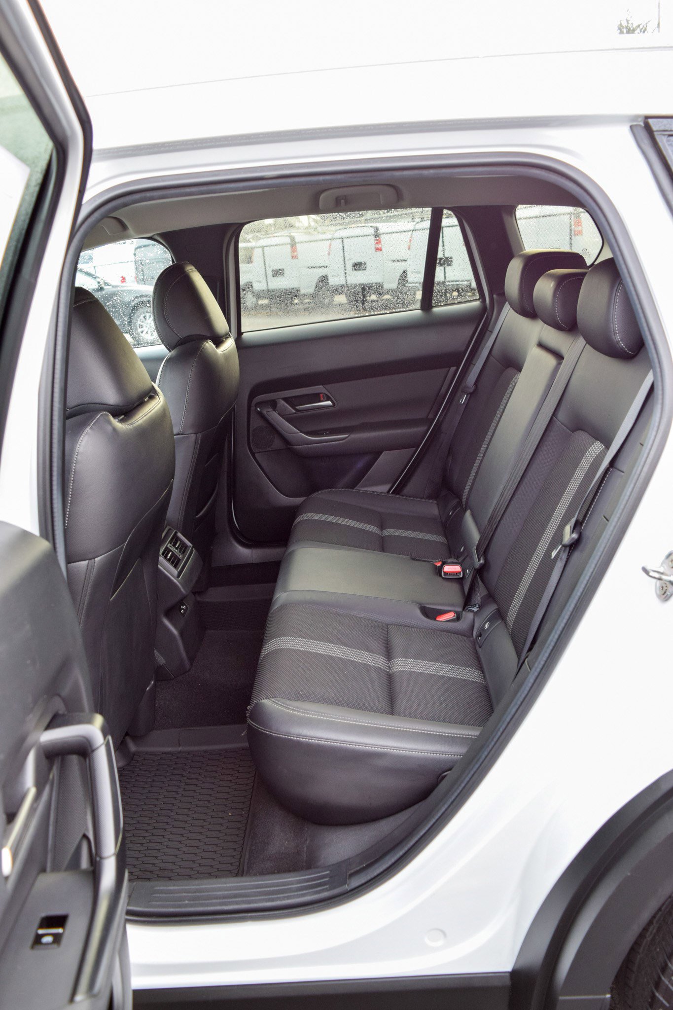 Used 2024 MAZDA CX-50 AWD 2.5 S w/ Preferred Package image 16