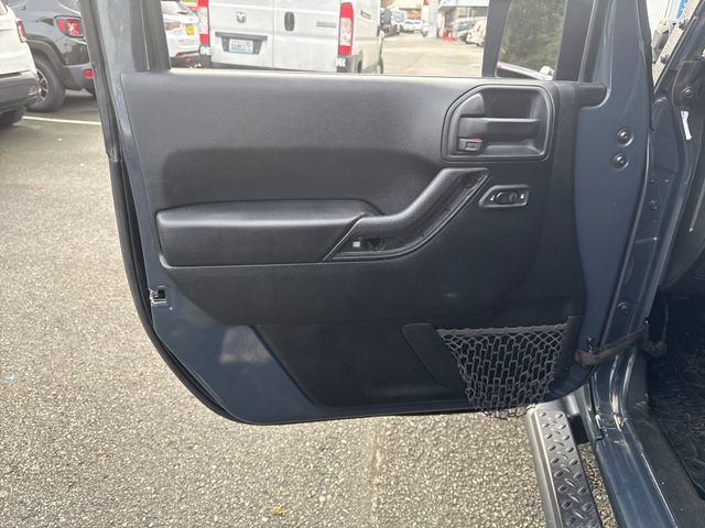 Used 2018 Jeep Wrangler Unlimited Sport S AWD/4WD image 16