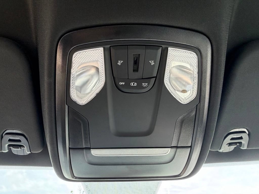Used 2024 RAM 1500 Big Horn AWD/4WD image 33