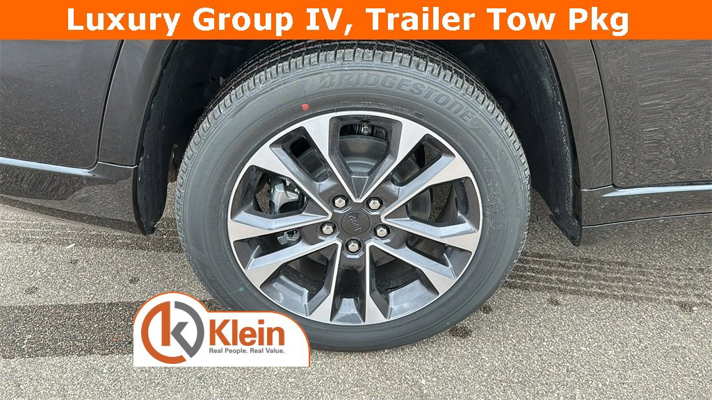 New 2025 Jeep Grand Cherokee L Overland w/ Luxury Tech Group IV image 9