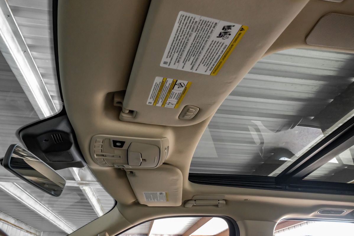 Used 2022 Lincoln Navigator L Reserve AWD/4WD image 21