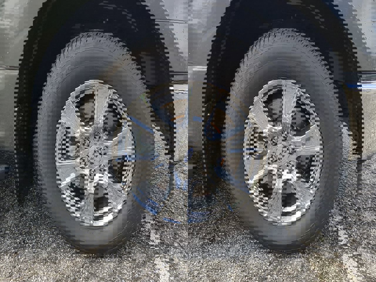 Certified 2017 Ford F150 XLT w/ Equipment Group 301A Mid image 9